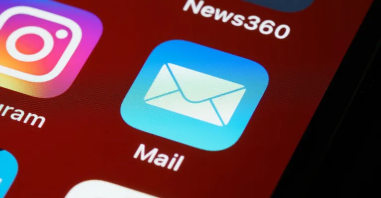 accédez à votre webmail pour gérer facilement vos emails en ligne, envoyer, recevoir et organiser vos messages en toute simplicité.