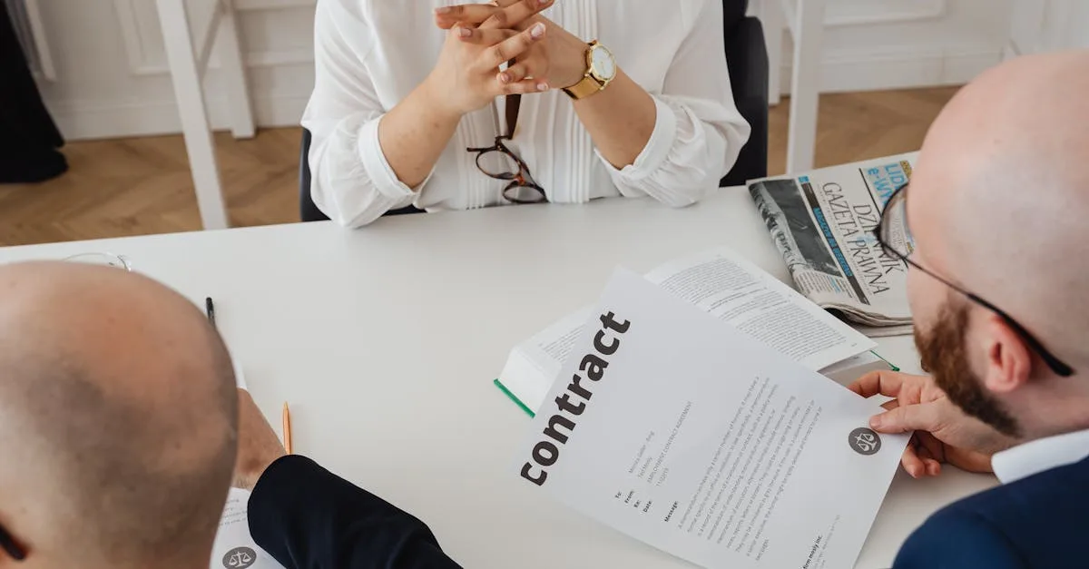 découvrez les avantages et les conditions du contrat collectif publicitaire, conçu pour réguler les relations de travail et garantir des normes équitables dans le secteur de la publicité.