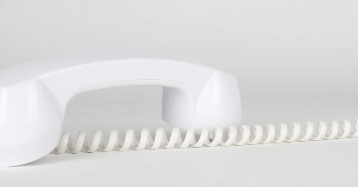 découvrez notre sélection de téléphones avec cordon, alliant confort et qualité sonore pour vos communications quotidiennes.
