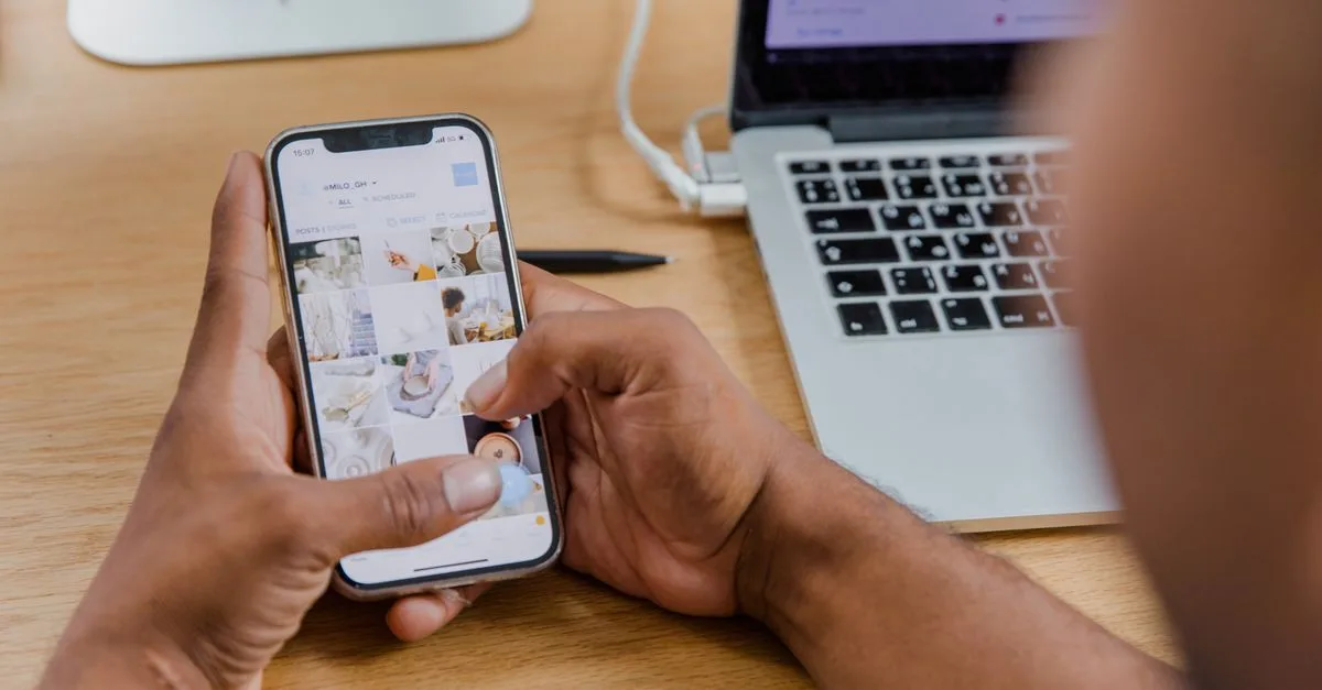 découvrez les meilleurs outils d'intelligence artificielle pour optimiser la gestion de communauté, automatiser les tâches et améliorer l'engagement en ligne.